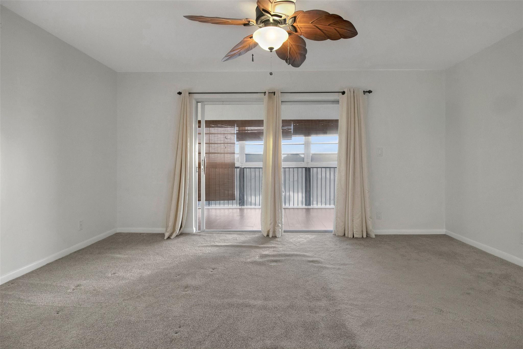 6890 Royal Palm Boulevard - Photo 13