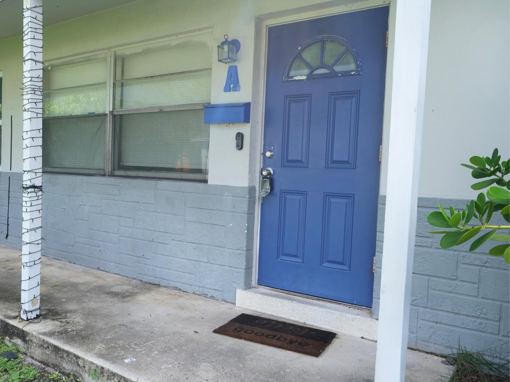 401 Silver Beach Road - Photo 0