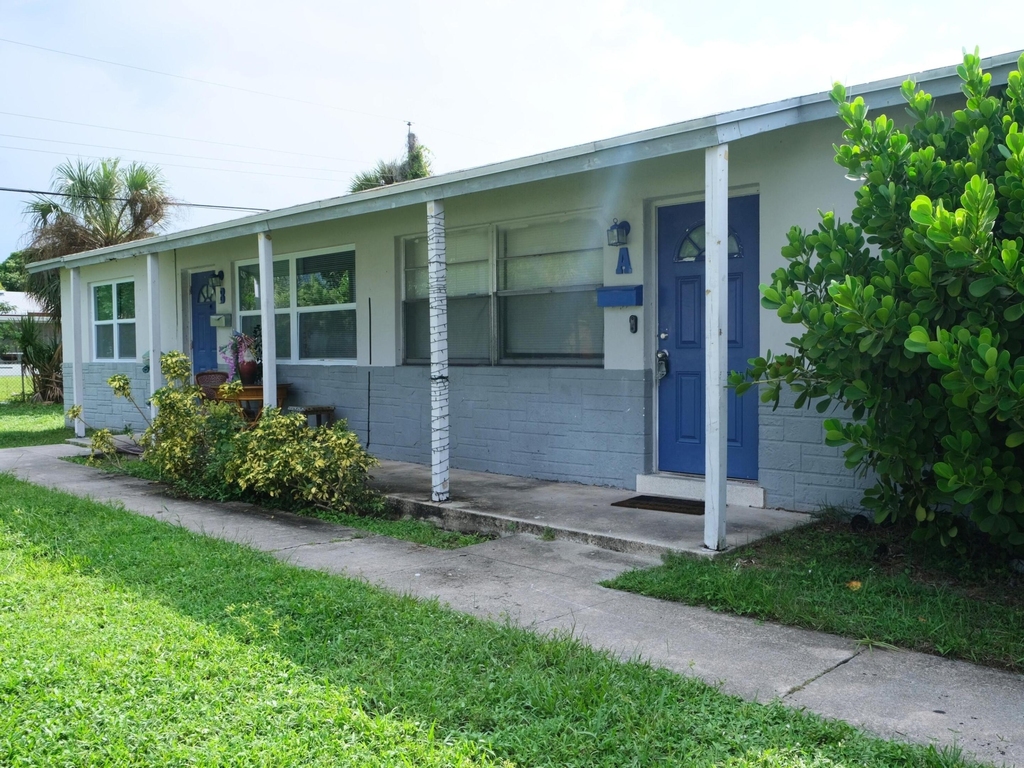 401 Silver Beach Road - Photo 1