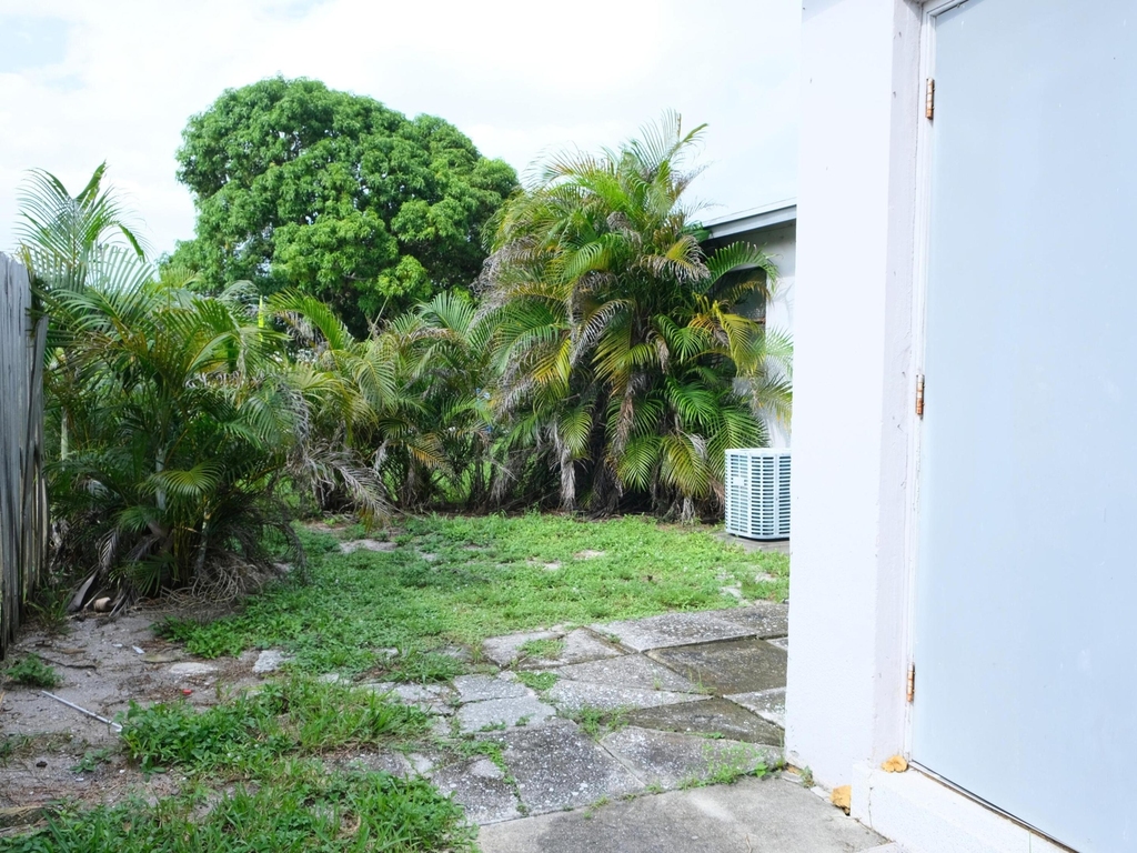 401 Silver Beach Road - Photo 8