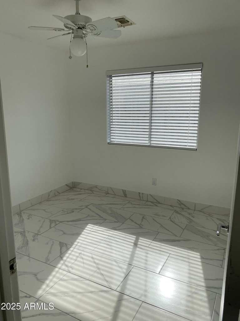 8022 W Salter Drive - Photo 13