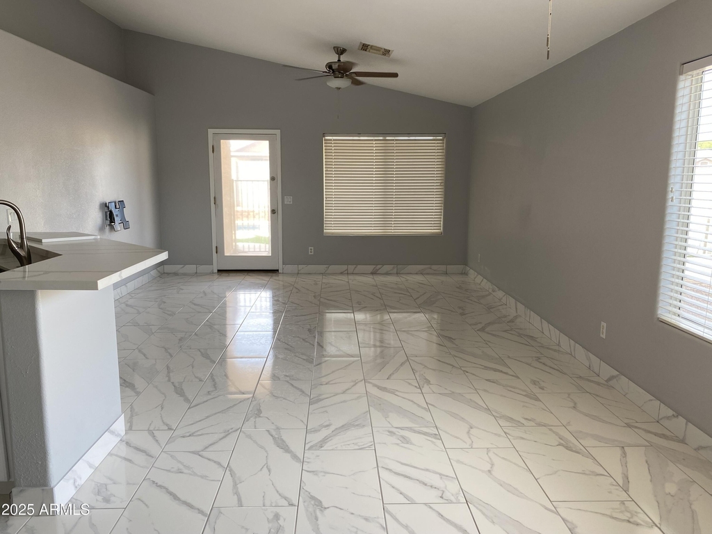 8022 W Salter Drive - Photo 8