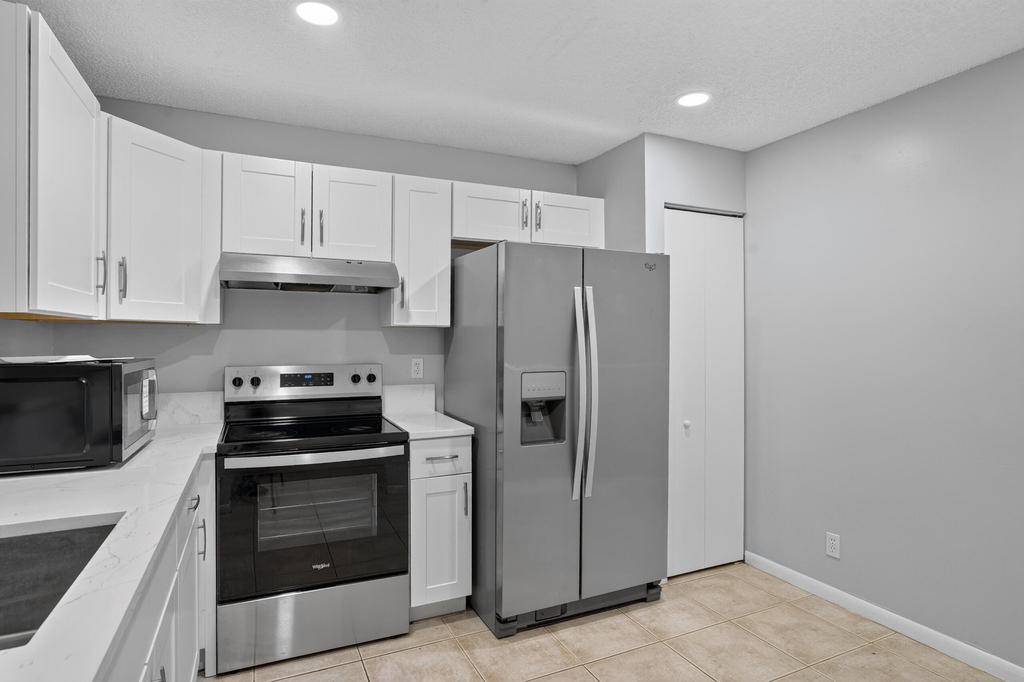 9766 Kamena Circle - Photo 9