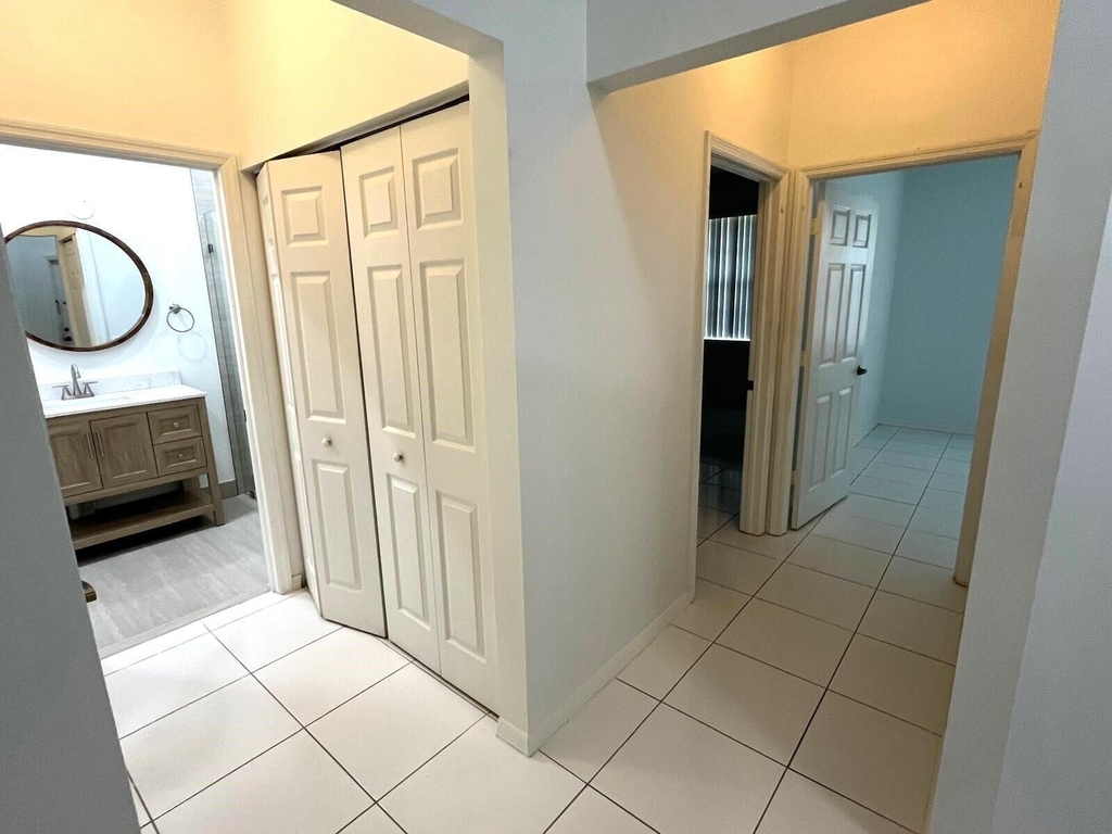 3166 Via Poinciana - Photo 25