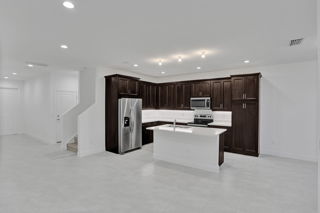 585 Sanderling Circle - Photo 4