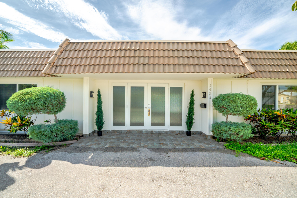1424 Sw 13th Drive - Photo 1