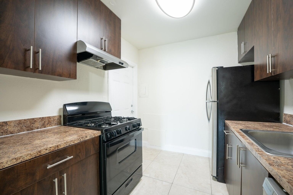 201 Sw 7th Street - Photo 23