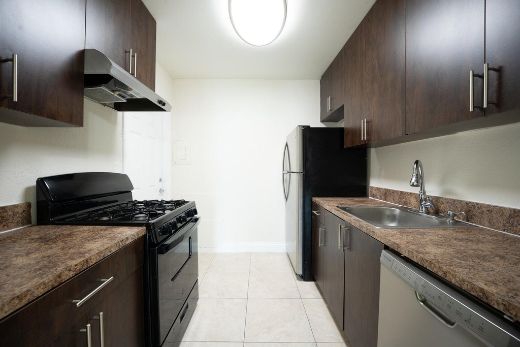 201 Sw 7th Street - Photo 22