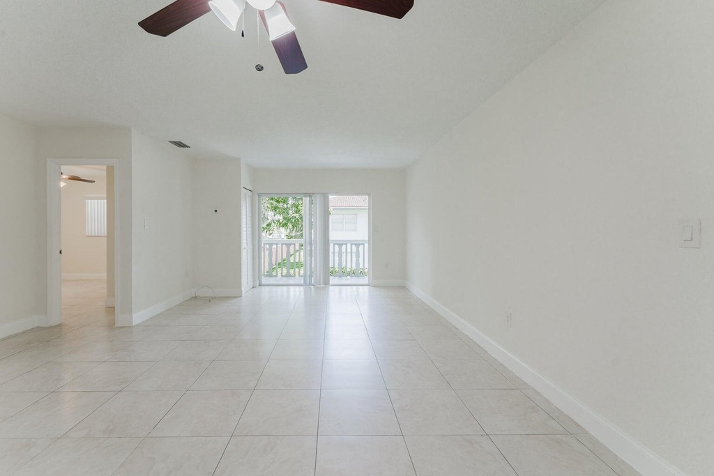 201 Sw 7th Street - Photo 3