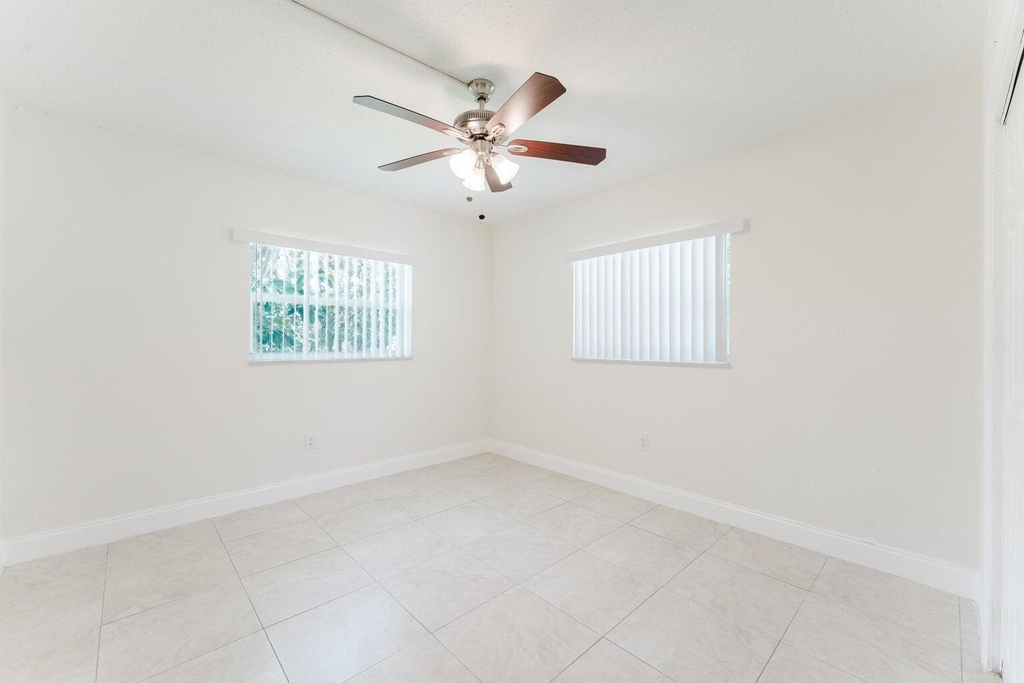 201 Sw 7th Street - Photo 16