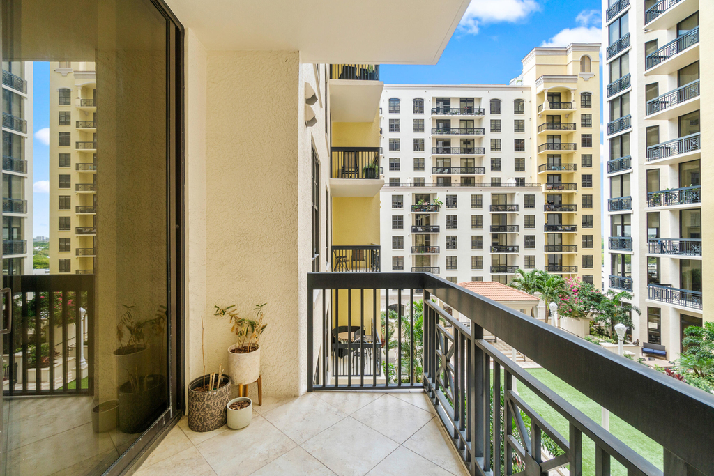701 S Olive Avenue - Photo 22