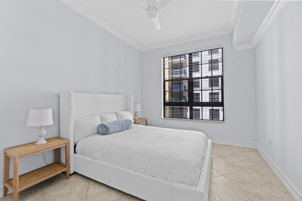 701 S Olive Avenue - Photo 17