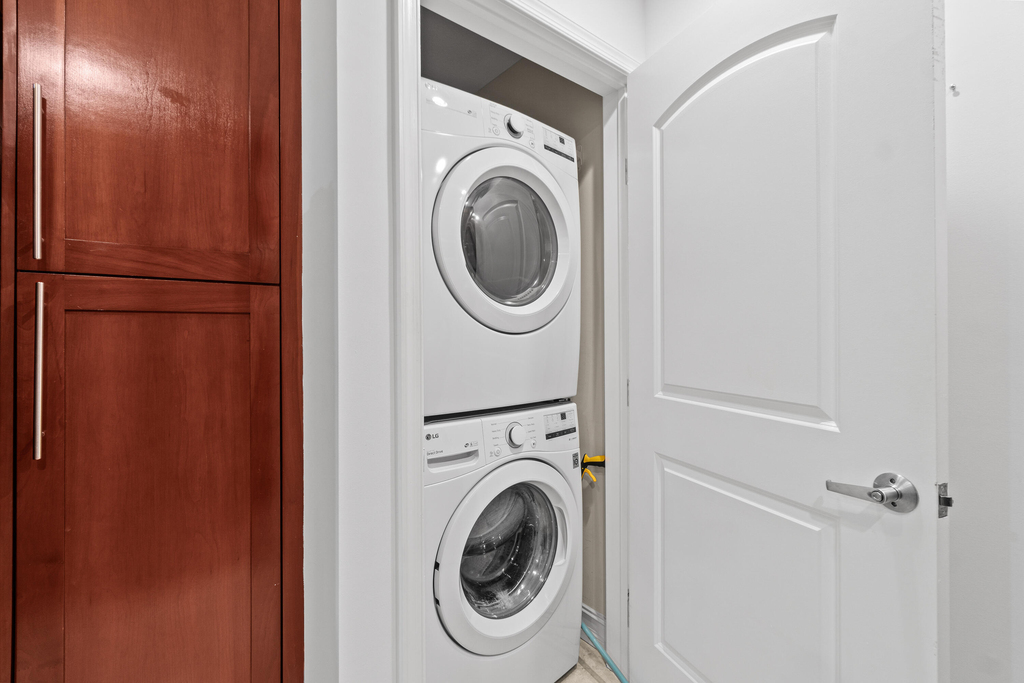 701 S Olive Avenue - Photo 12