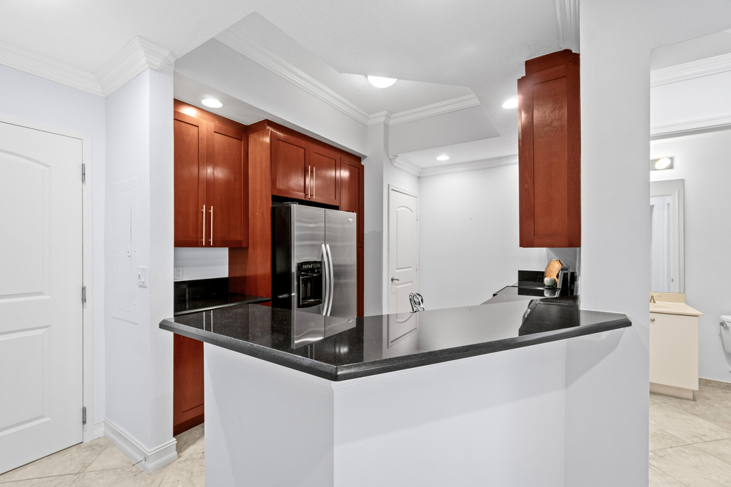 701 S Olive Avenue - Photo 7