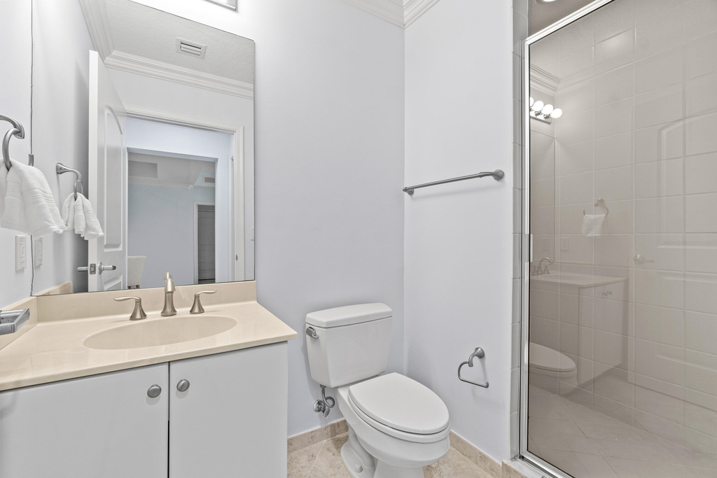 701 S Olive Avenue - Photo 19
