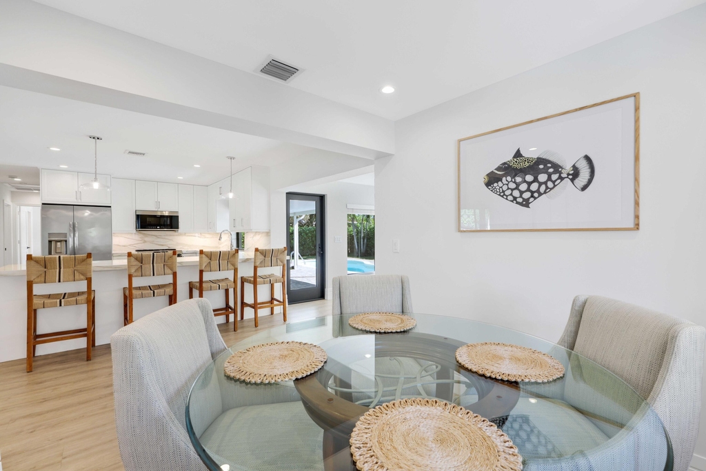 340 Ne 23rd Way - Photo 16