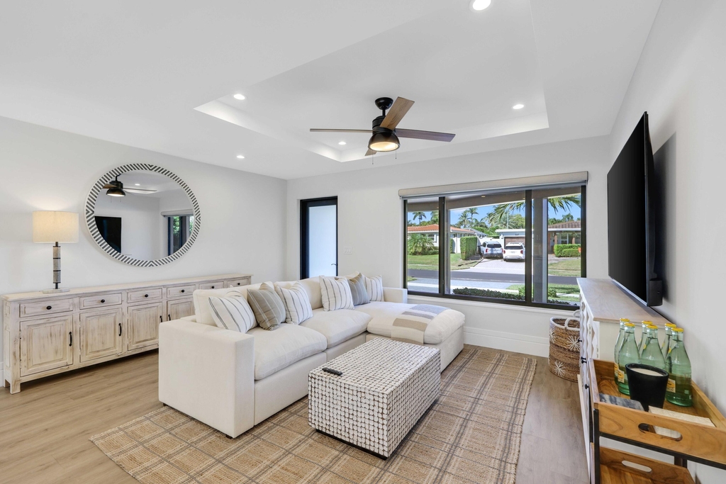 340 Ne 23rd Way - Photo 5