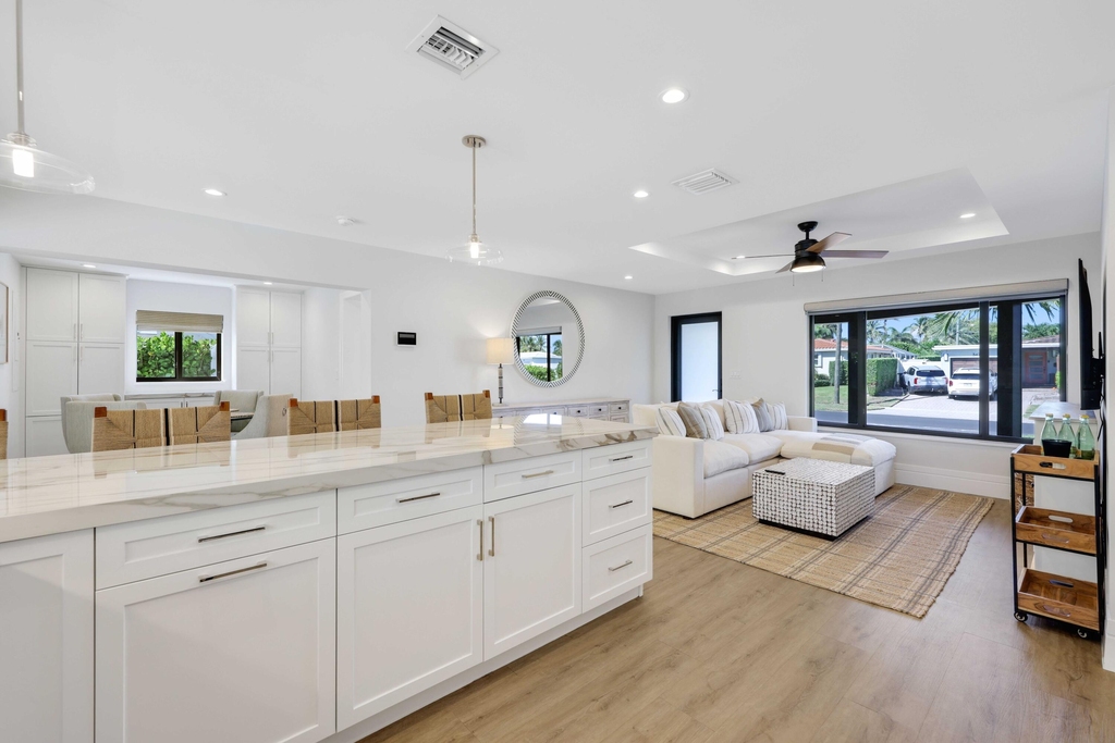 340 Ne 23rd Way - Photo 12