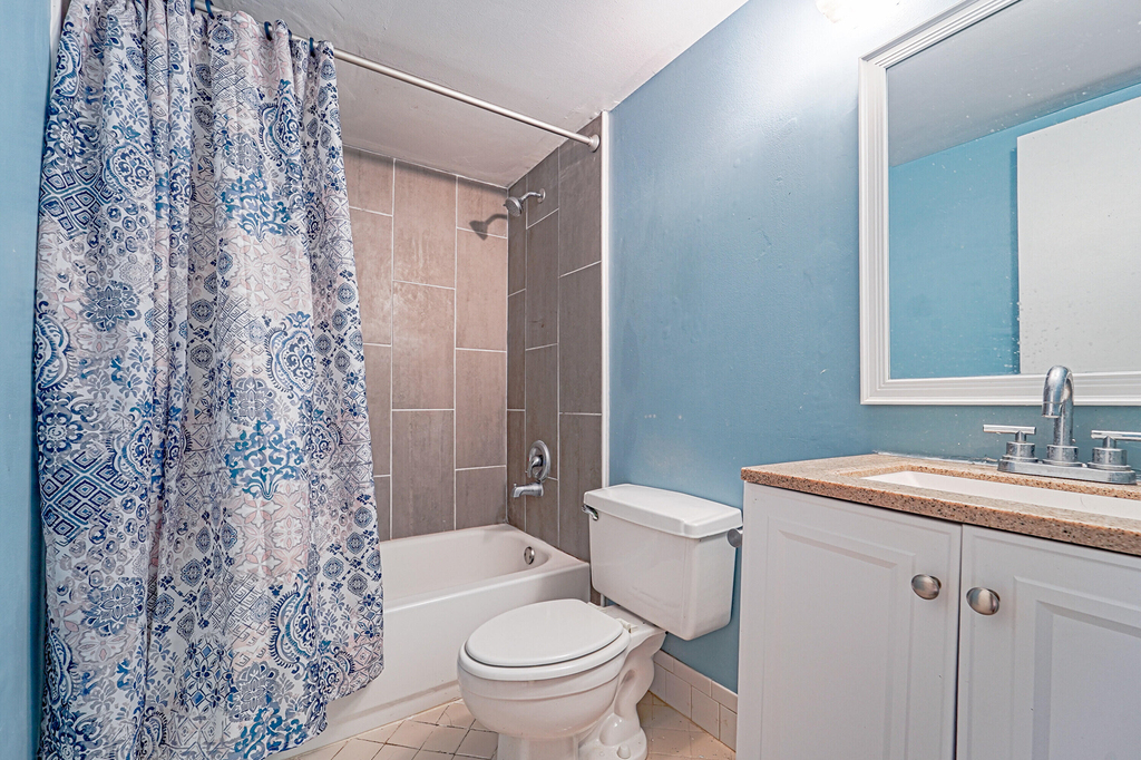 8690 Nw 40th Street - Photo 17