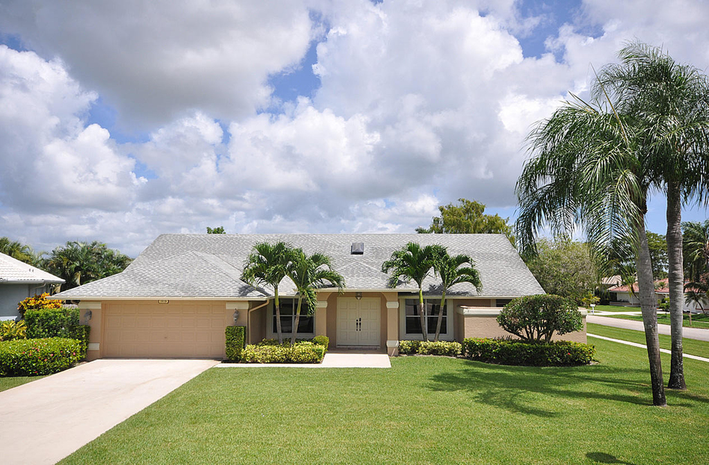 1919 Lindsey Court - Photo 0