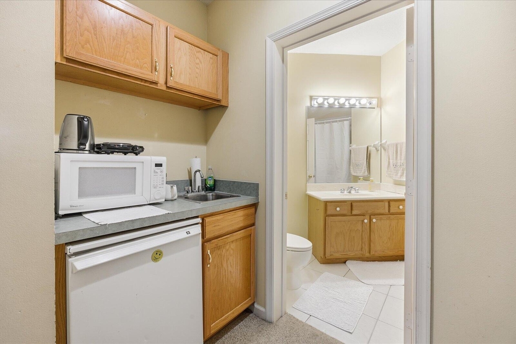 8340 Mulligan Circle - Photo 5