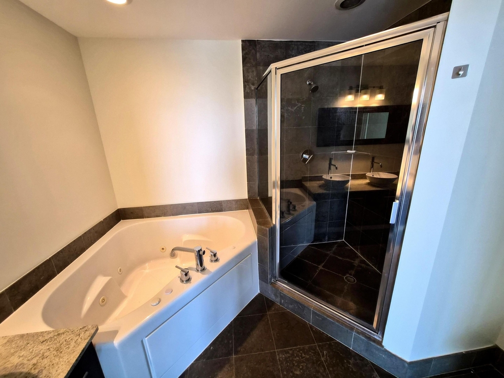 3029 Ne 188th Street - Photo 31