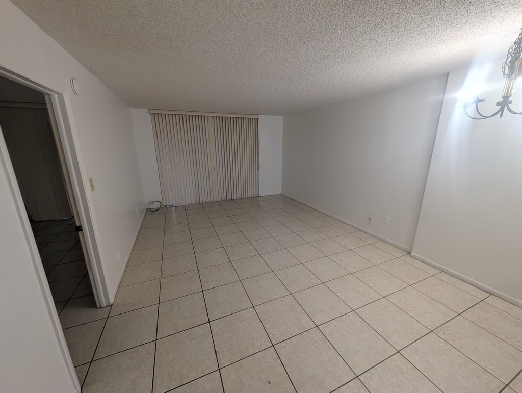 3101 Nw 47th Terrace - Photo 3