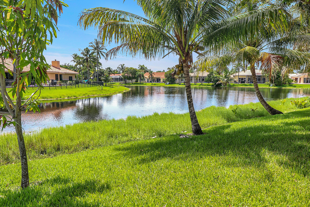 551 Nw 108th Avenue - Photo 34