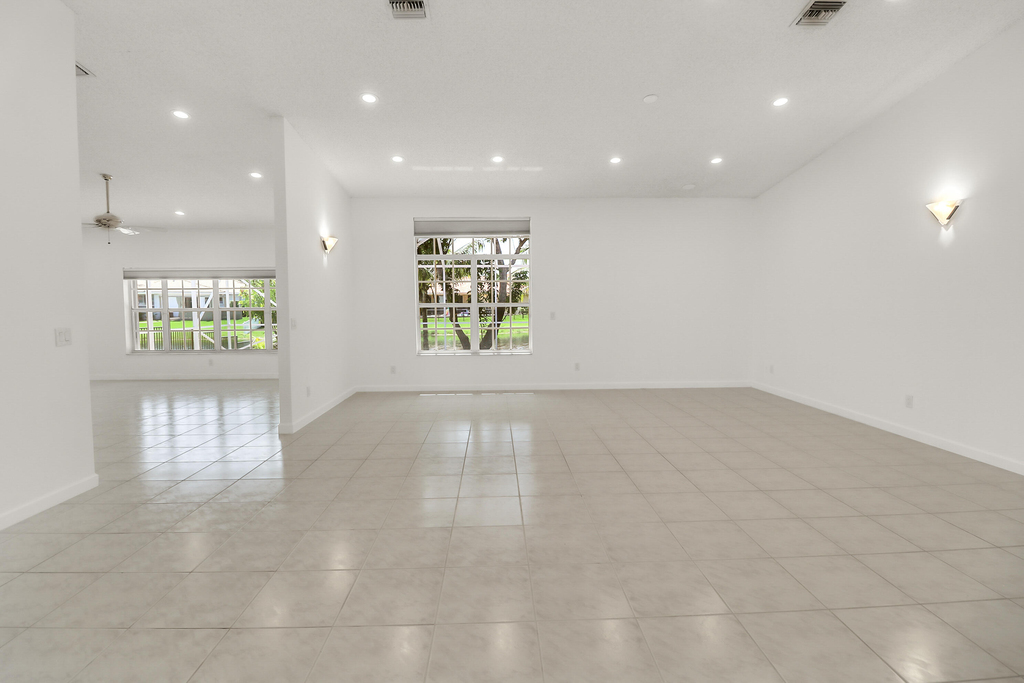 551 Nw 108th Avenue - Photo 14