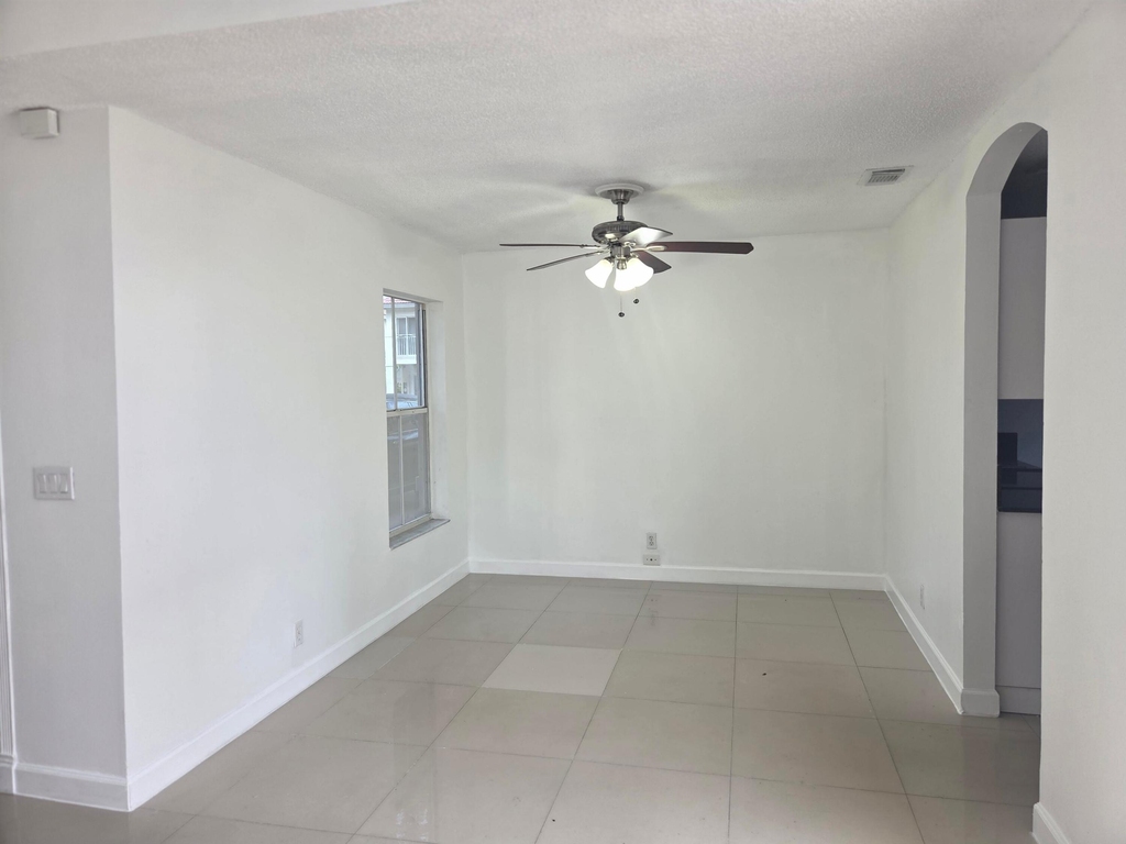 533 Nw 47th Avenue - Photo 3