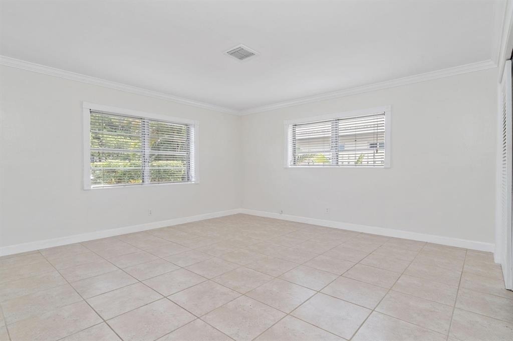 2317 Ne 33rd - Photo 13