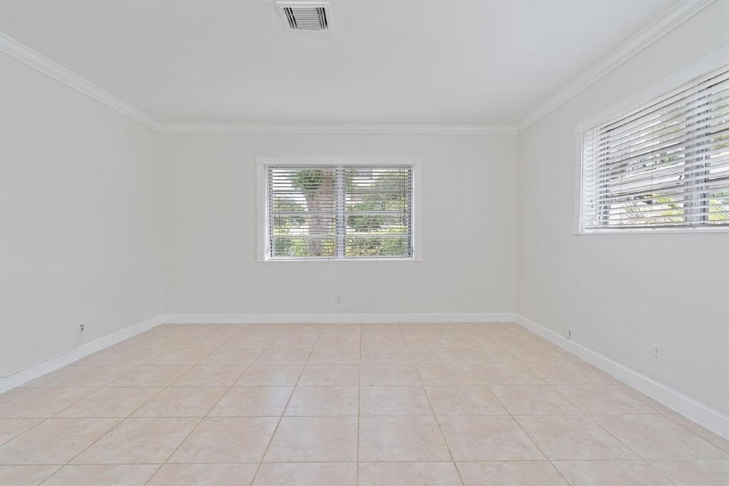 2317 Ne 33rd - Photo 16