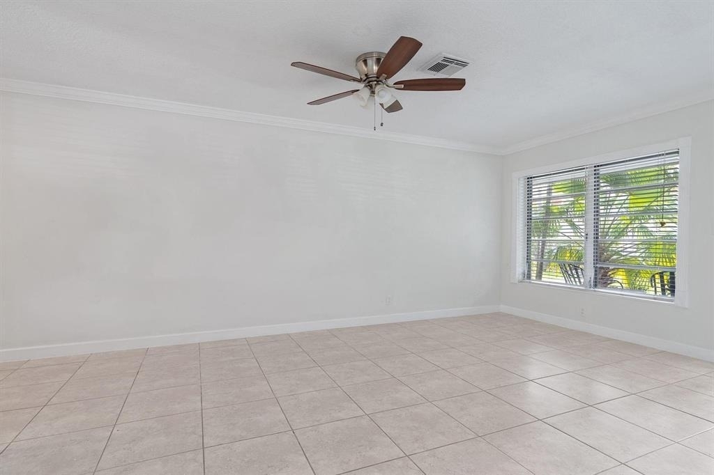 2317 Ne 33rd - Photo 14