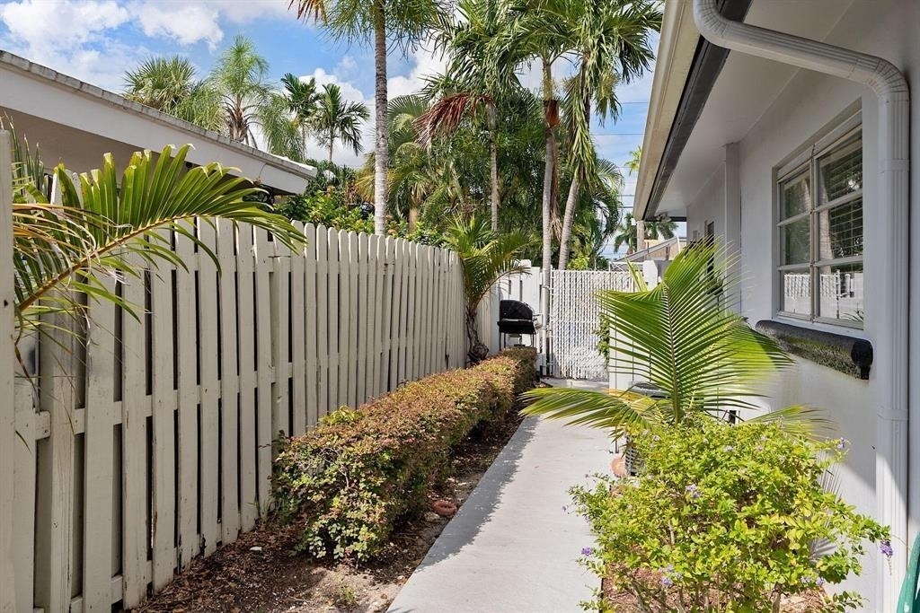 2317 Ne 33rd - Photo 22
