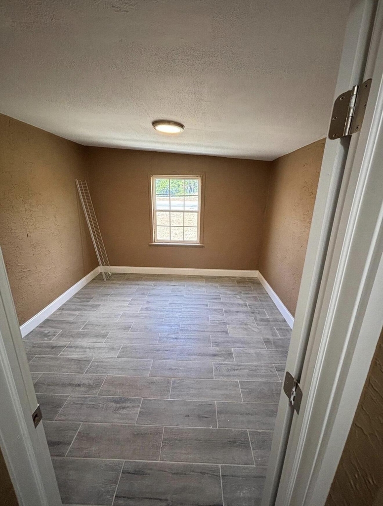 2410 San Marcos Avenue - Photo 4