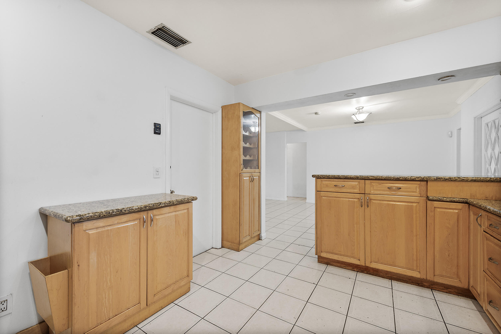 117 Sw 4th Avenue - Photo 6