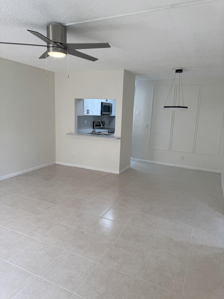 819 Twin Lakes Drive - Photo 5