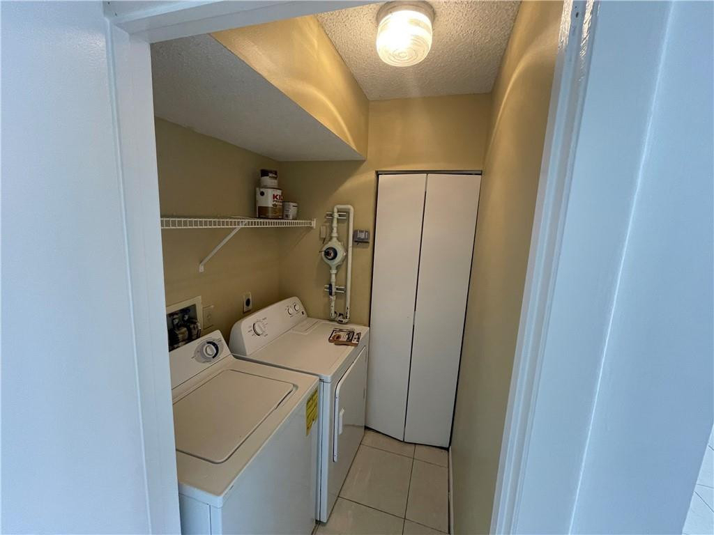 9033 Wiles Road - Photo 17