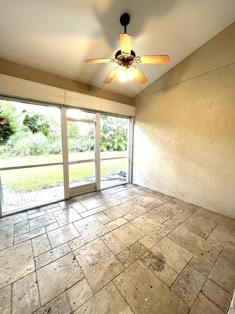 1641 Sw Harbour Isles Circle - Photo 10