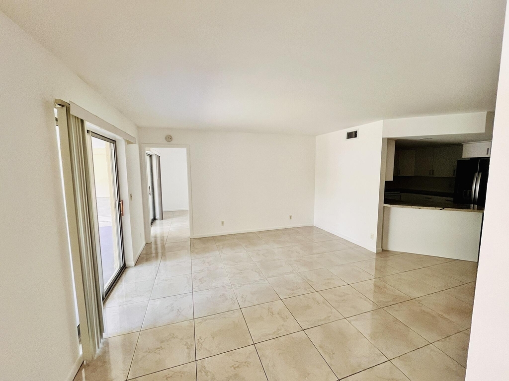6520 Chasewood Drive - Photo 7