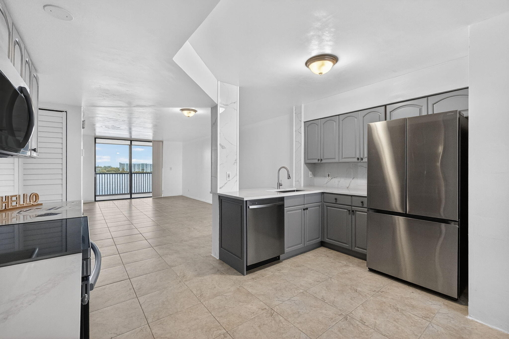 117 Lake Emerald Drive - Photo 23