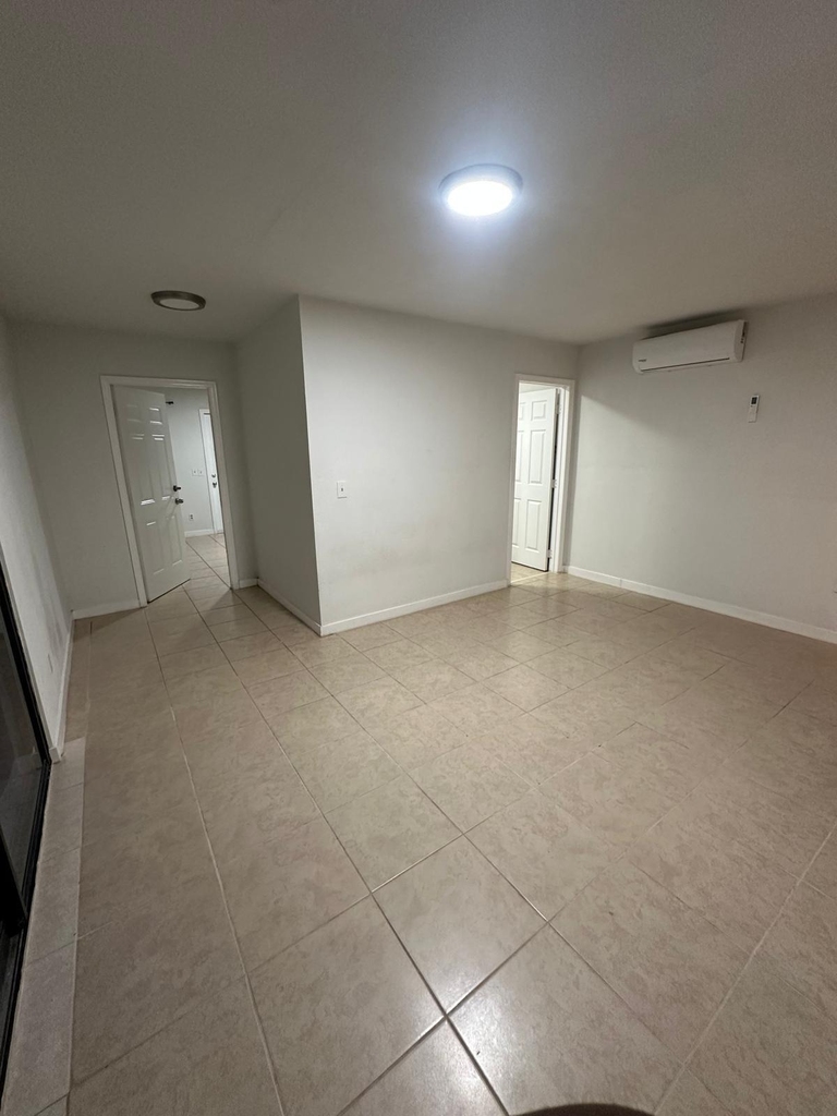150 Se Duval Avenue - Photo 5
