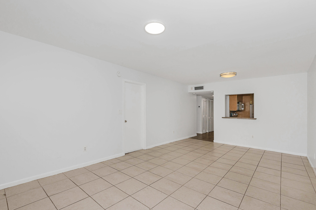 4111 Stirling Road - Photo 9