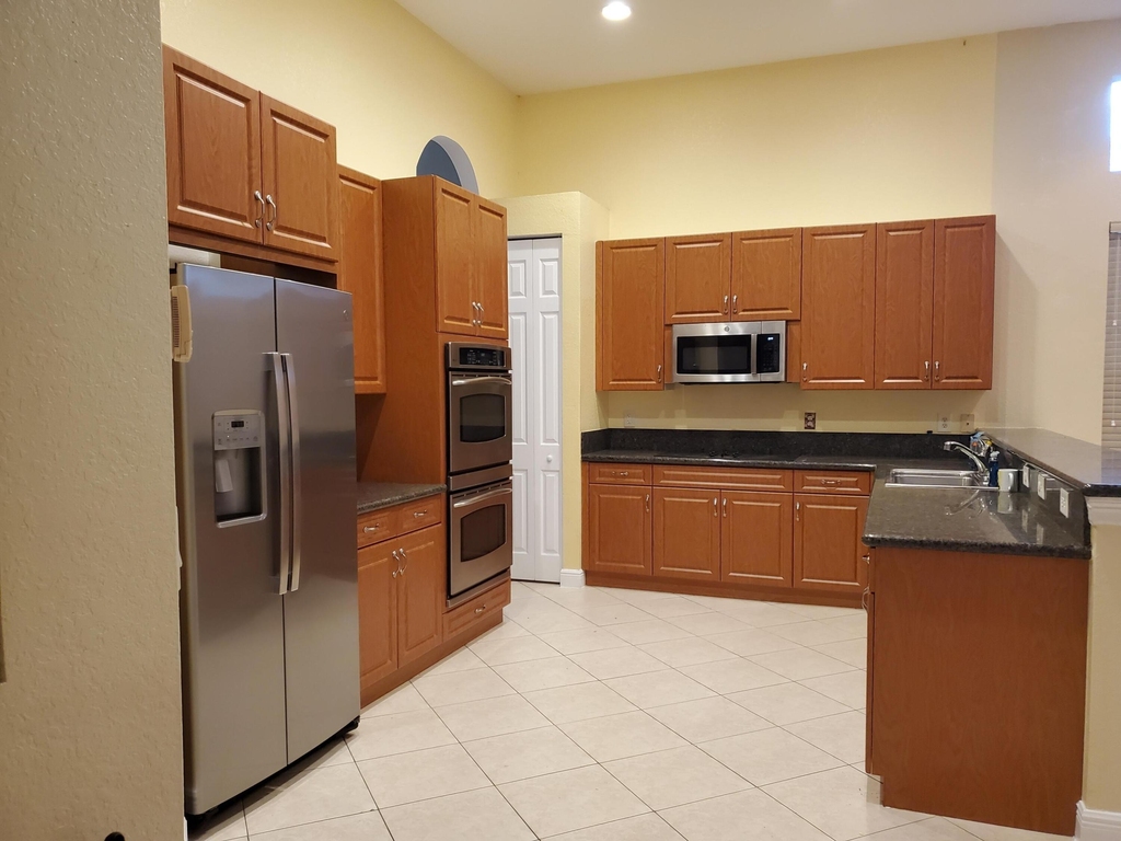 5091 Sw 173rd Avenue - Photo 8