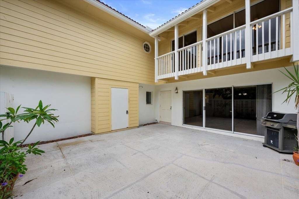 251 Seabreeze Circle - Photo 1