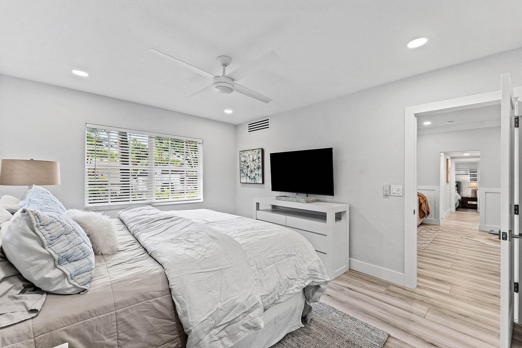 233 Lake Terrace - Photo 16