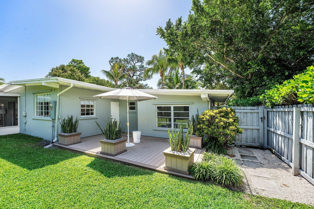 233 Lake Terrace - Photo 32