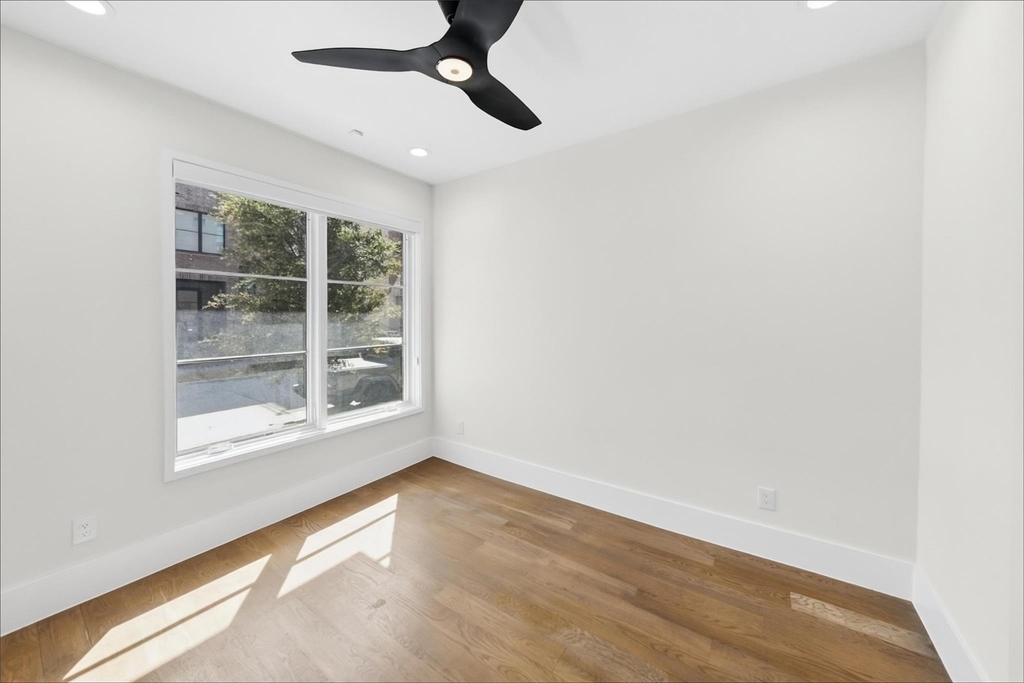 408 Rayner Avenue - Photo 11