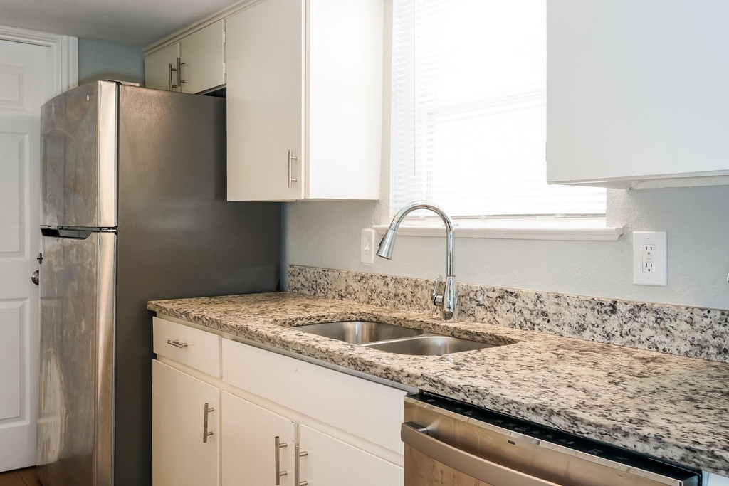 3426 Hacienda Drive - Photo 7