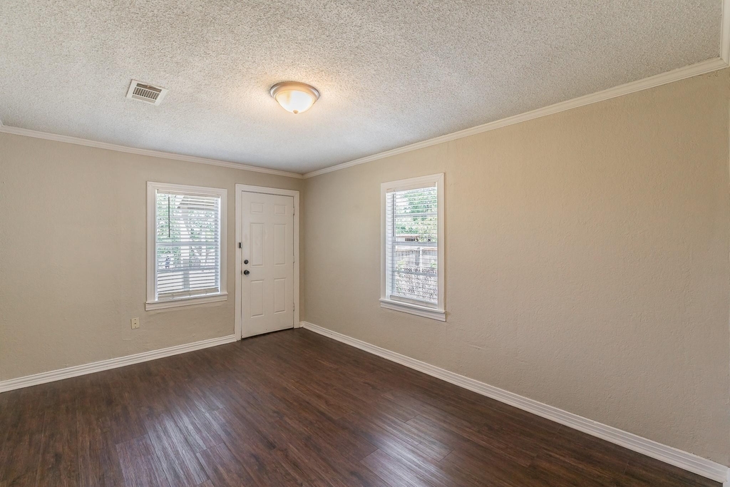 3144 Olive Place - Photo 9